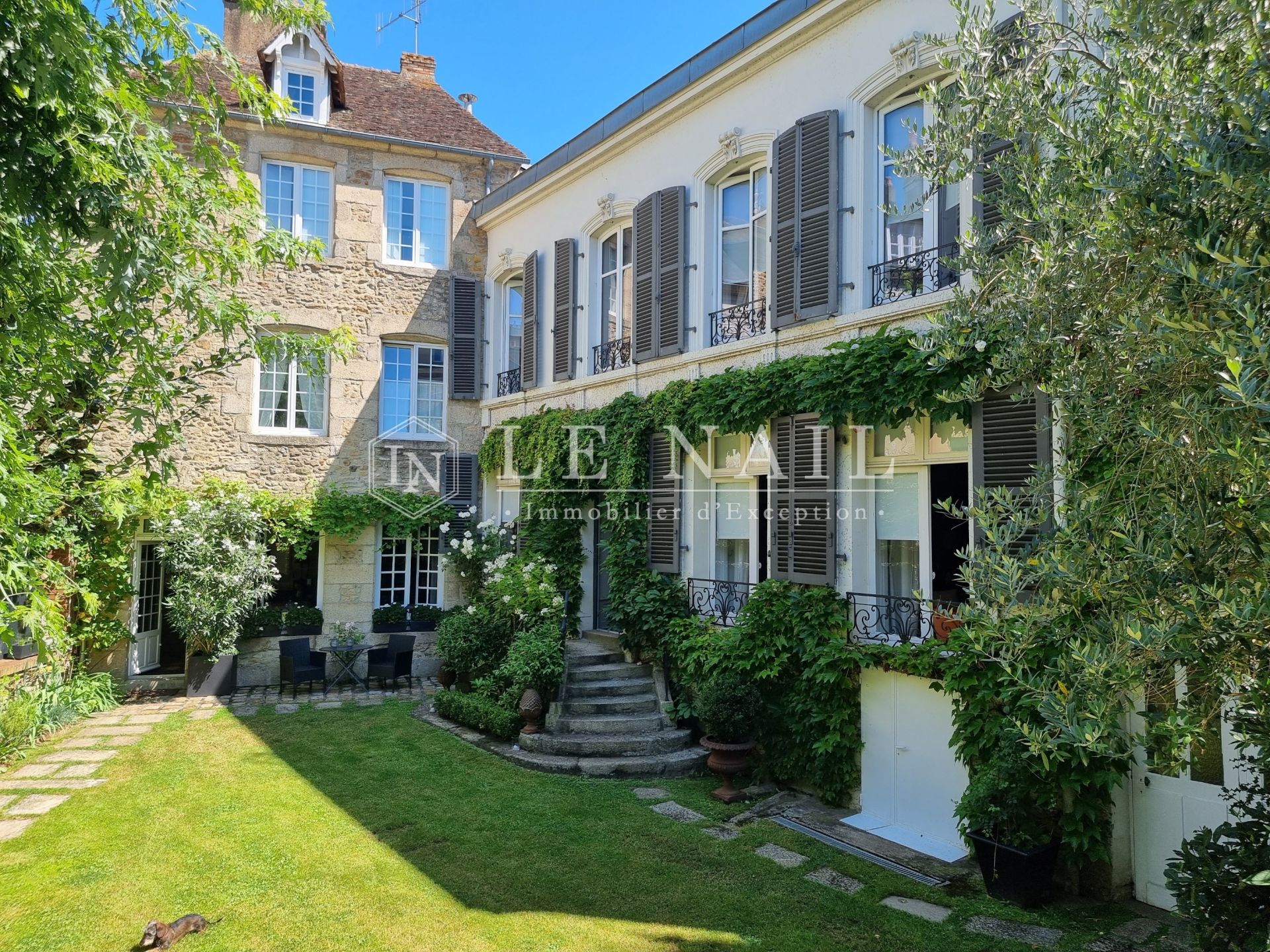 mansion (hôtel particulier) 8 rooms for sale on ALENCON (61000)