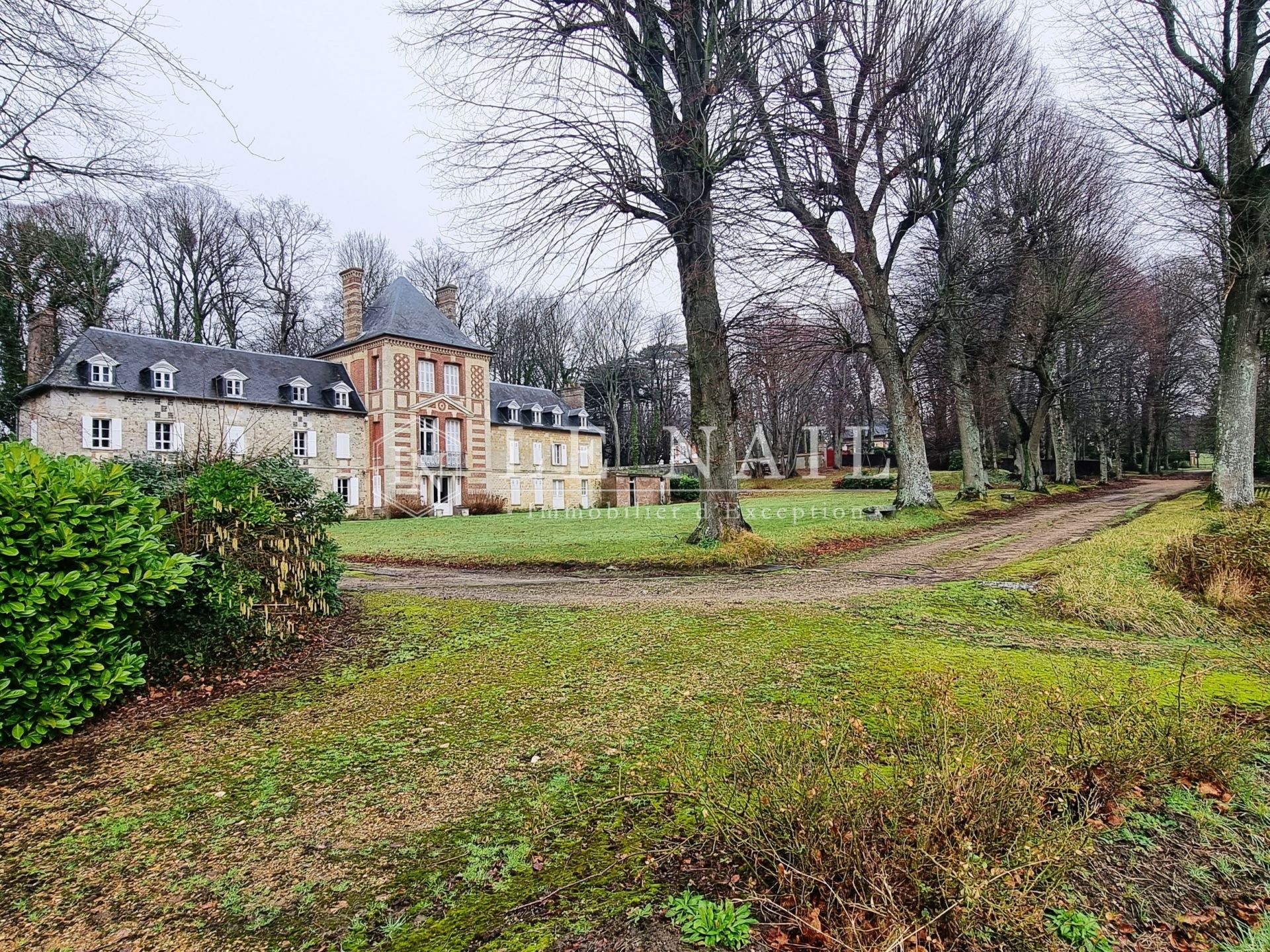 manoir 16 pièces en vente à TROUVILLE SUR MER (14360)