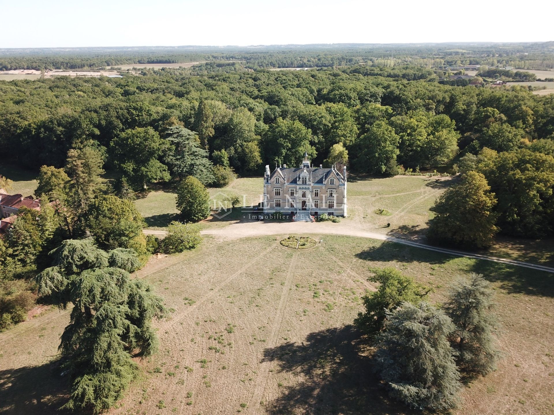 château 16 pièces en vente à ANGERS (49100)