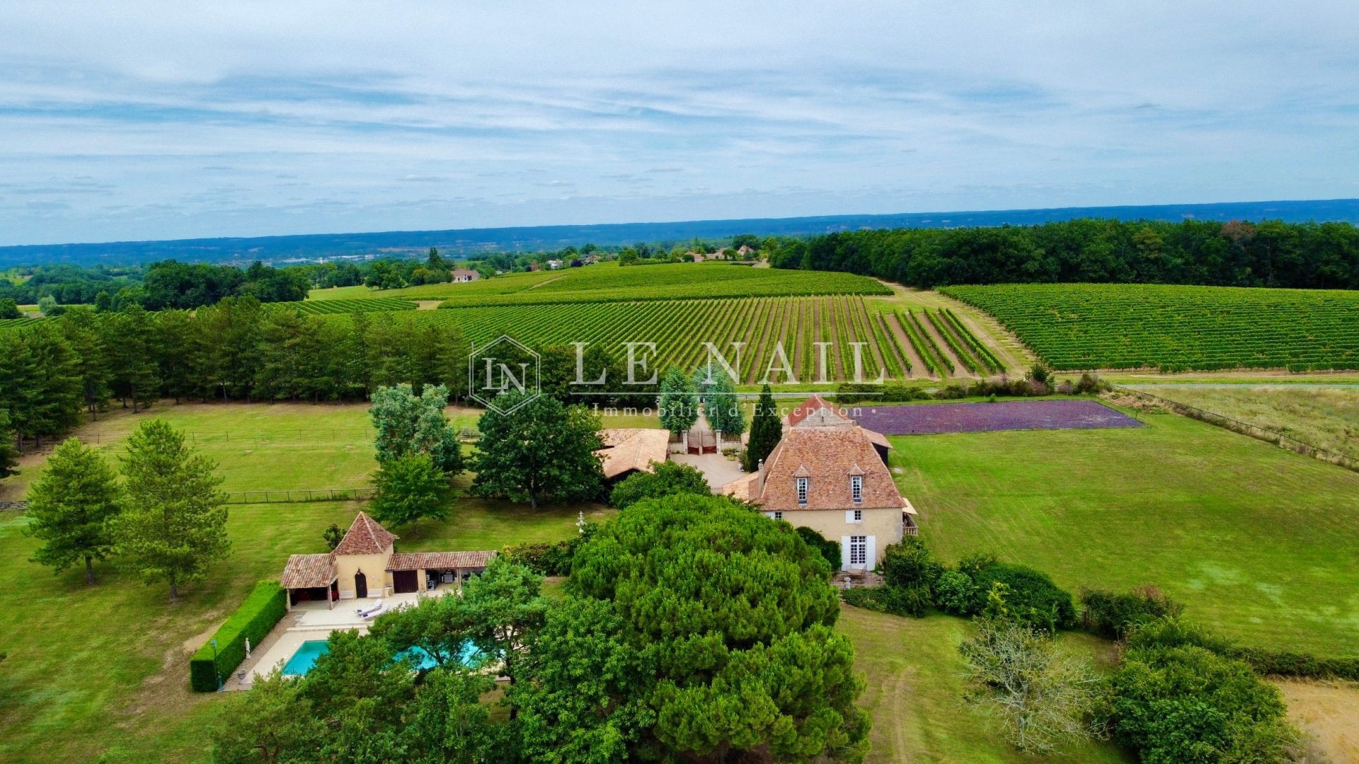 manoir 14 pièces en vente à BERGERAC (24100)