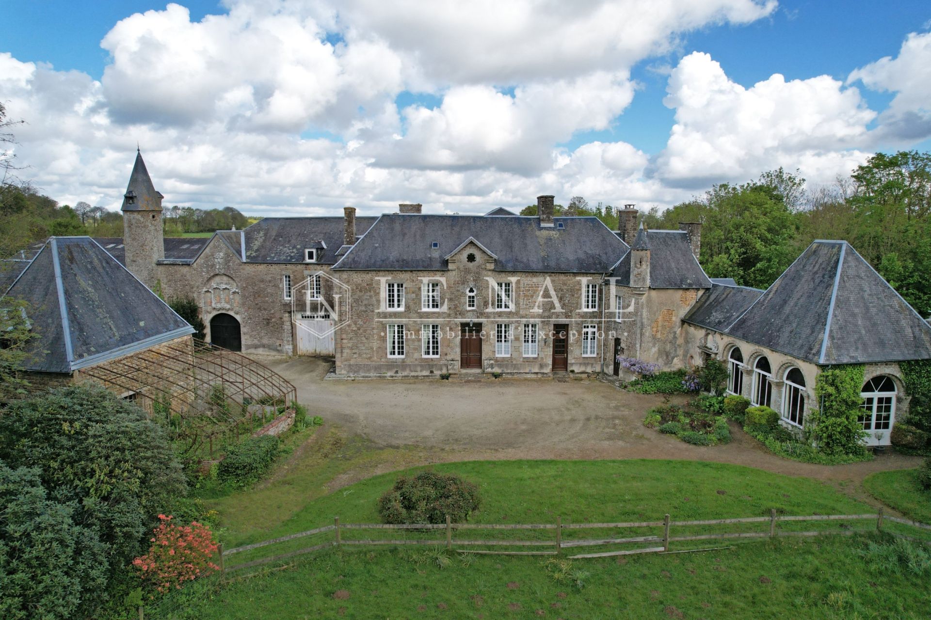 manor house 14 rooms for sale on ST HILAIRE DU HARCOUET (50600)