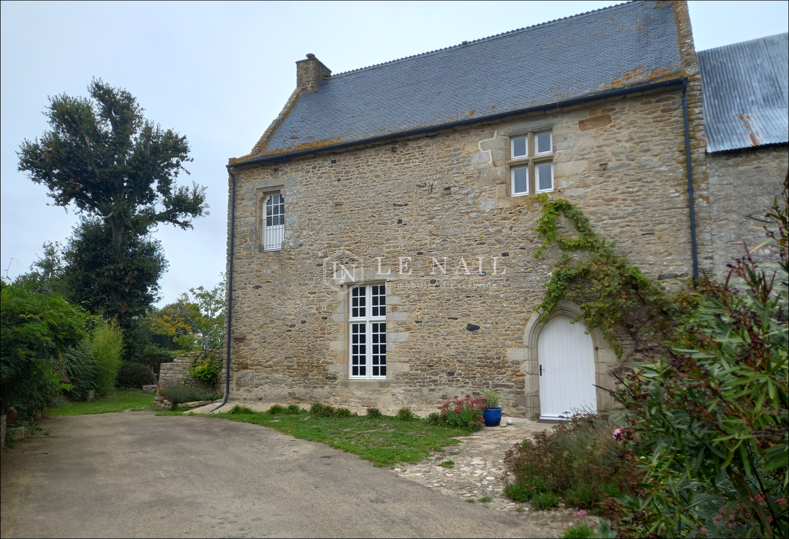 manor house 9 rooms for sale on ST JACUT LES PINS (56220)