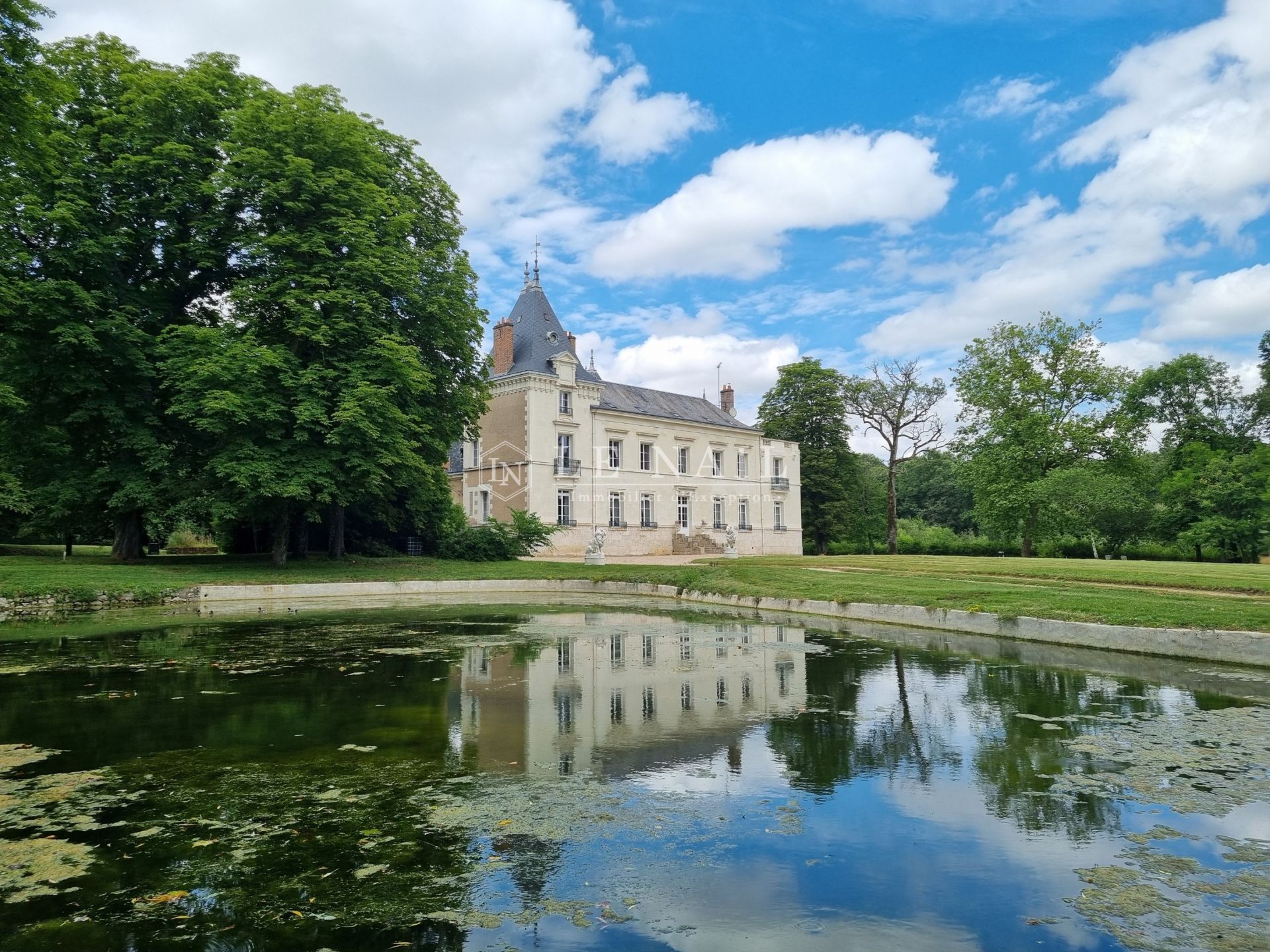 château 28 pièces en vente à BLOIS (41000)