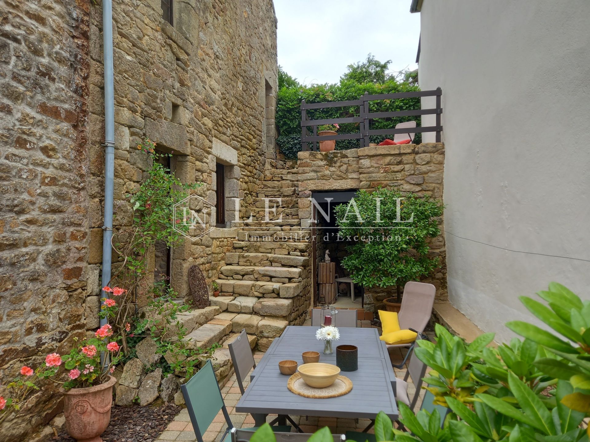 house 5 rooms for sale on AURAY (56400)