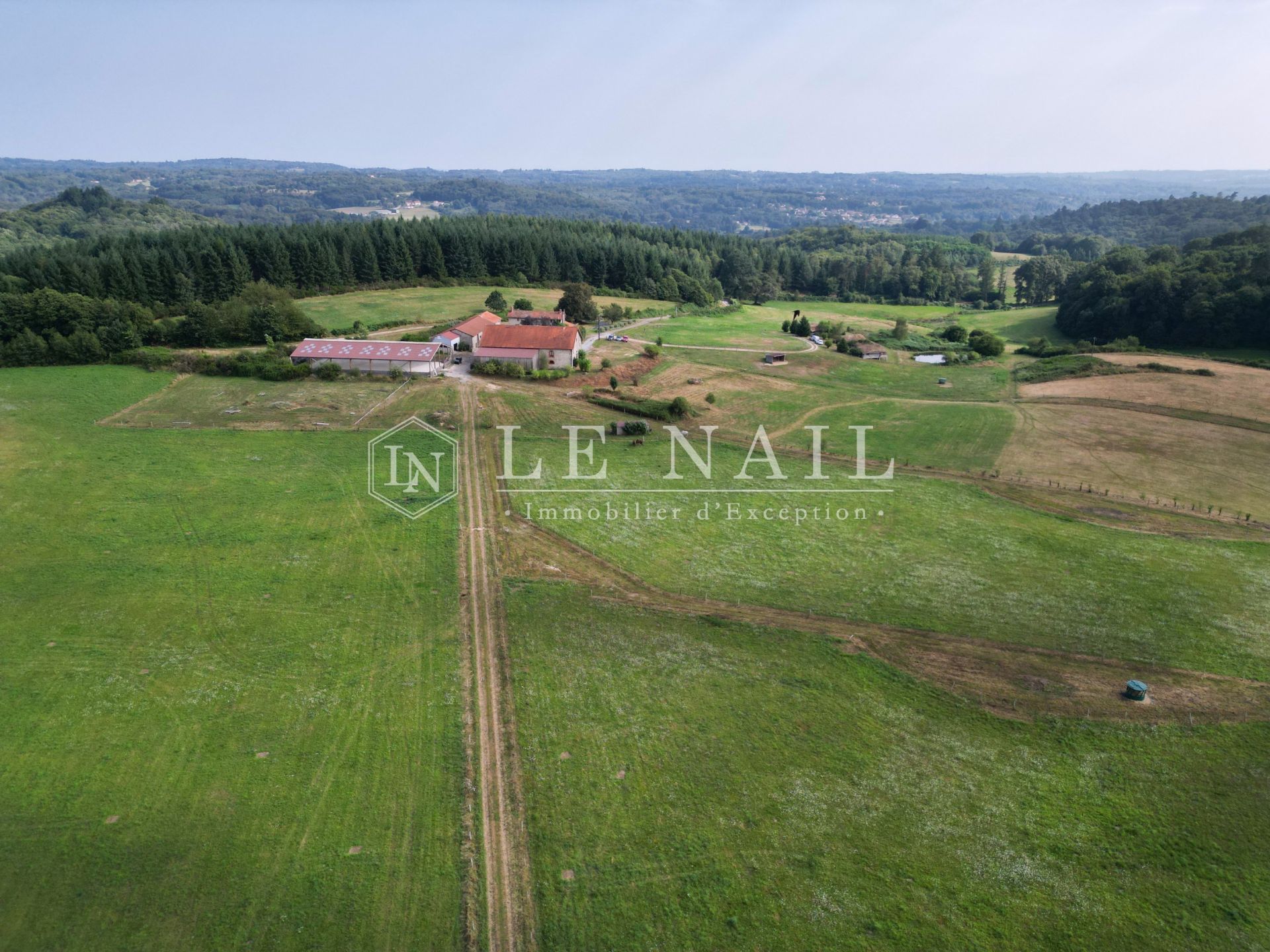 equestrian property 11 rooms for sale on LIMOGES (87000)