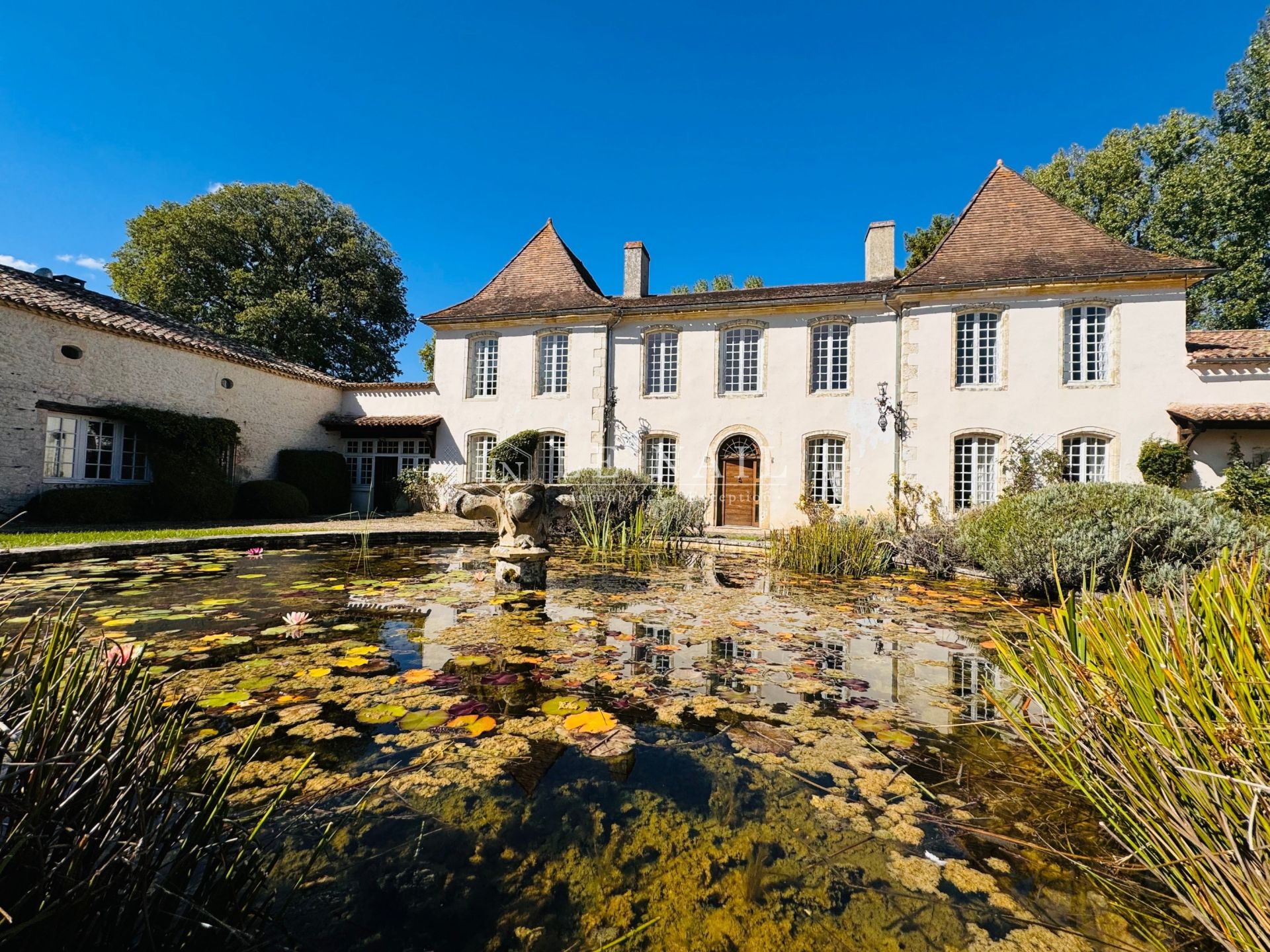 manoir 7 pièces en vente à BERGERAC (24100)