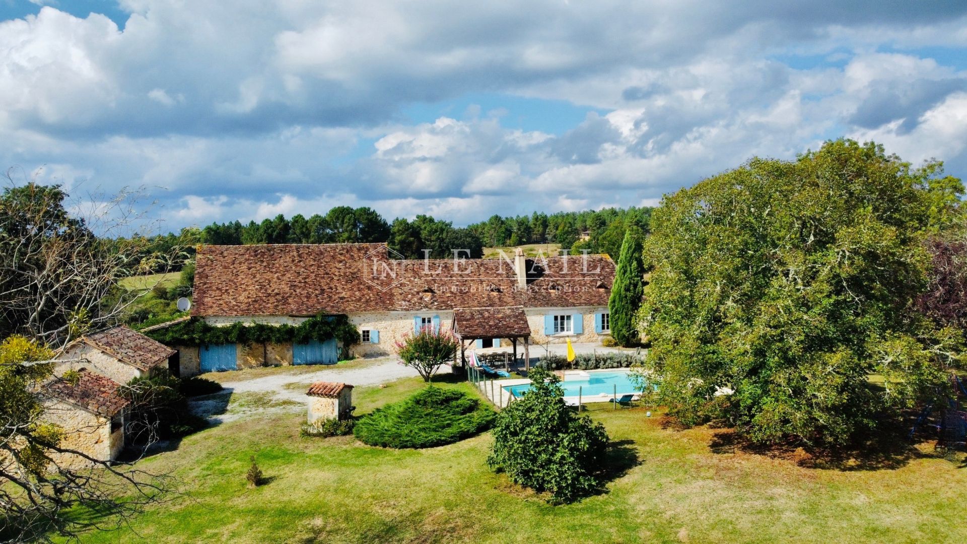 long house 7 rooms for sale on BERGERAC (24100)