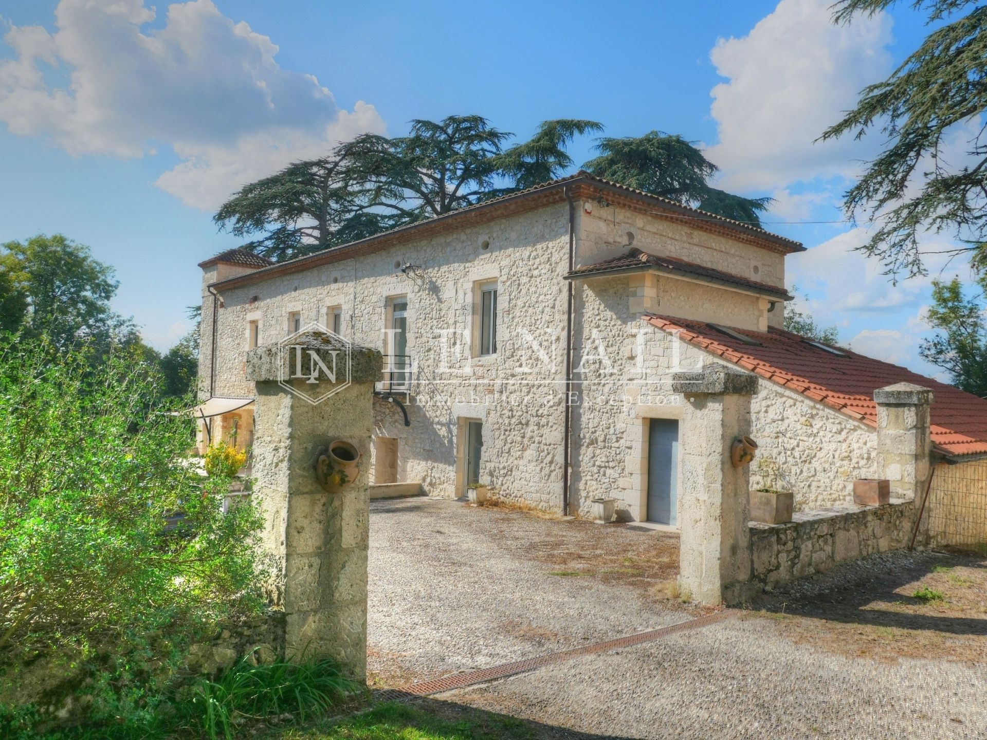 maison de maître 11 pièces en vente à AGEN (47000)