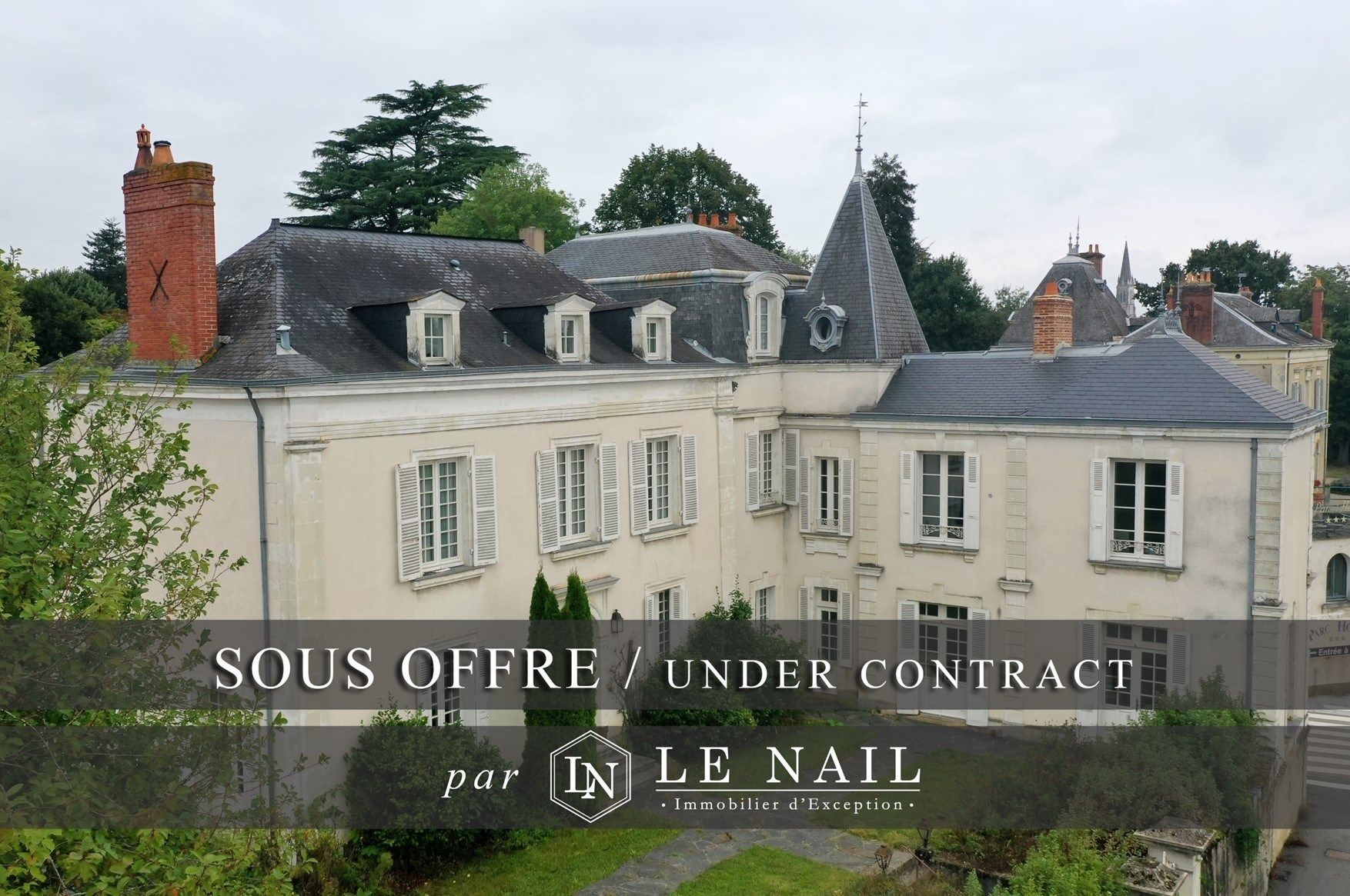 mansion (hôtel particulier) 13 rooms for sale on CHATEAU GONTIER SUR MAYENNE (53200)