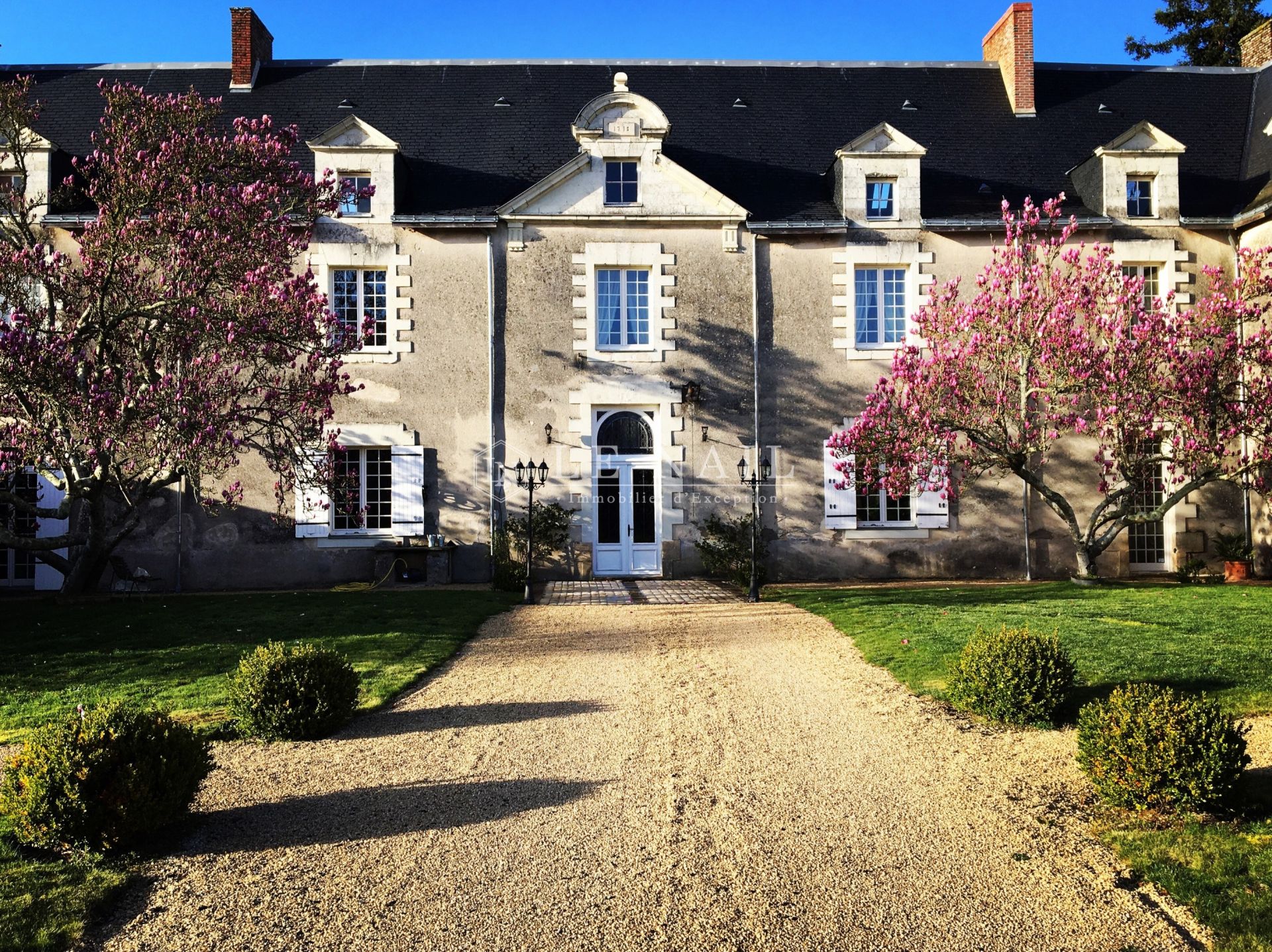 château 10 pièces en vente à GRANDCHAMP DES FONTAINES (44119)