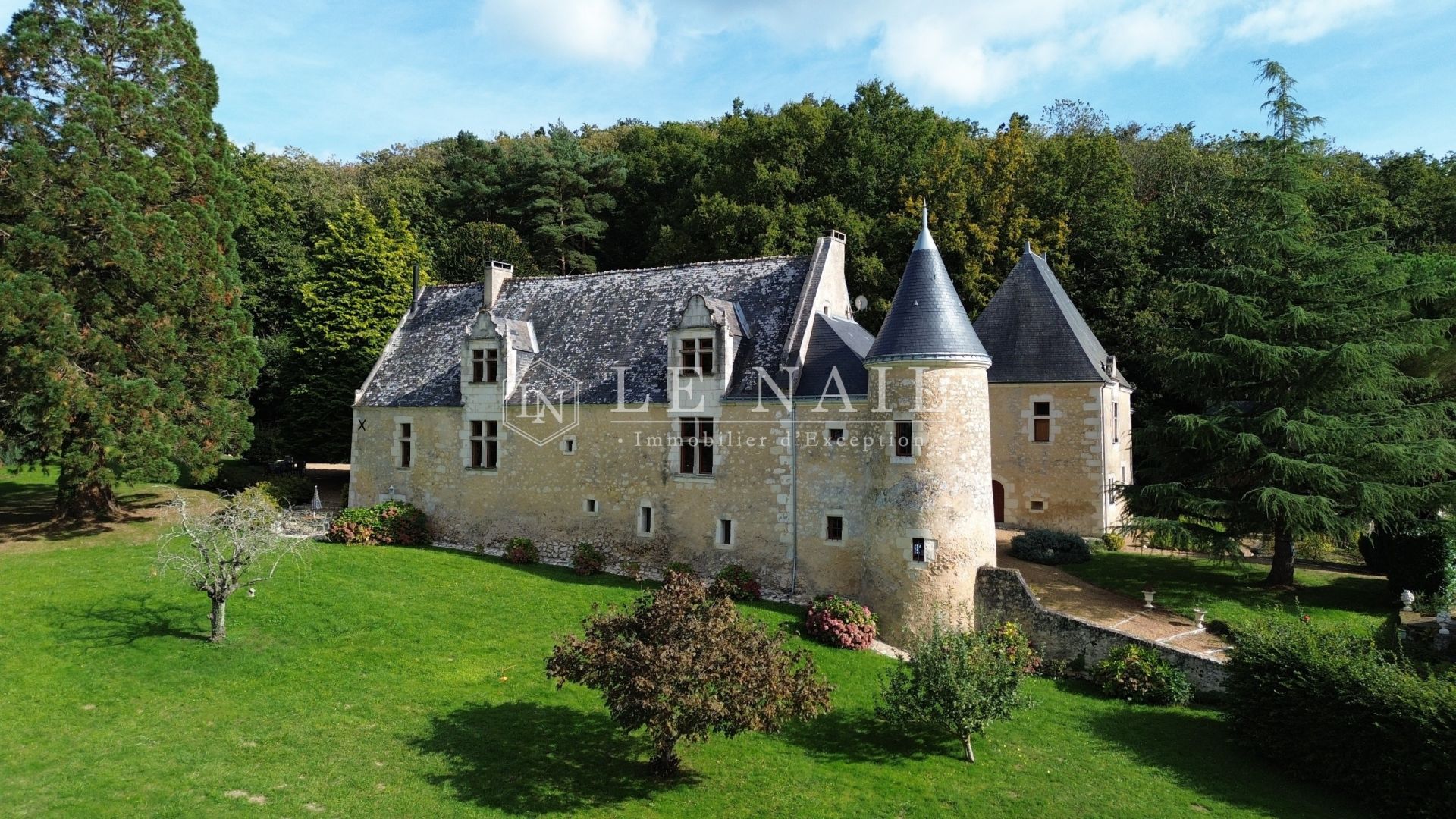 manoir 18 pièces en vente à LE MANS (72000)