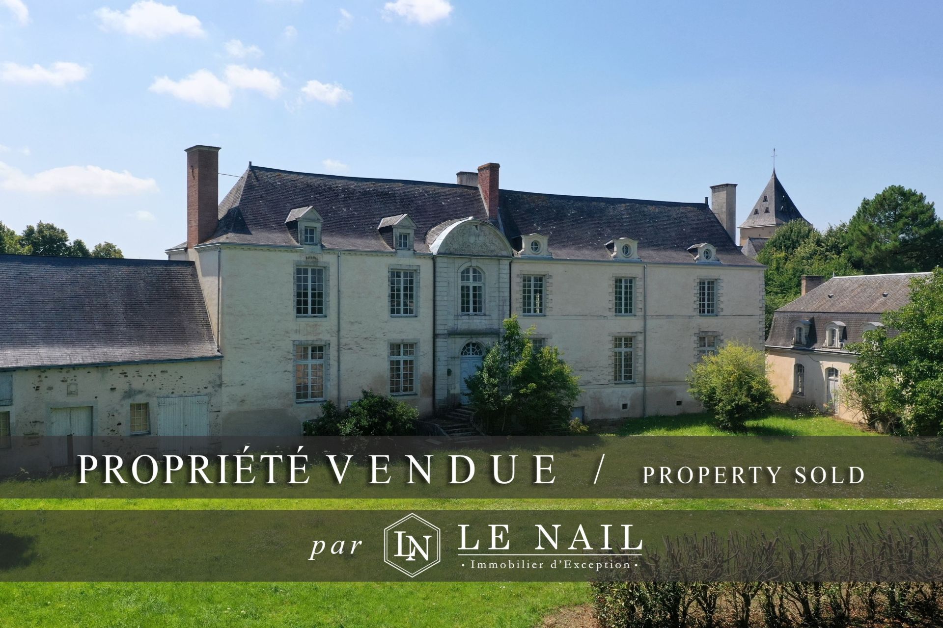 château 12 pièces en vente à CHATEAU GONTIER (53200)