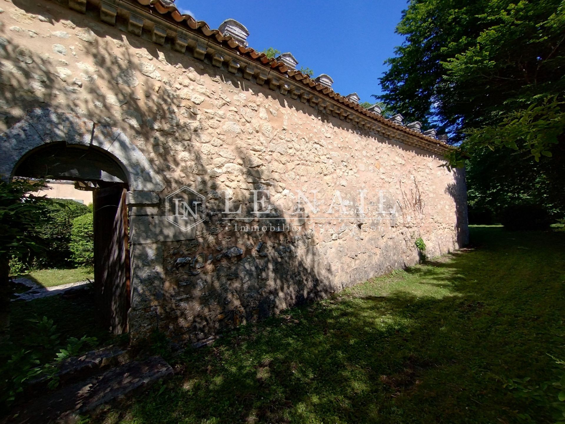 property 21 rooms for sale on BORDEAUX (33000)