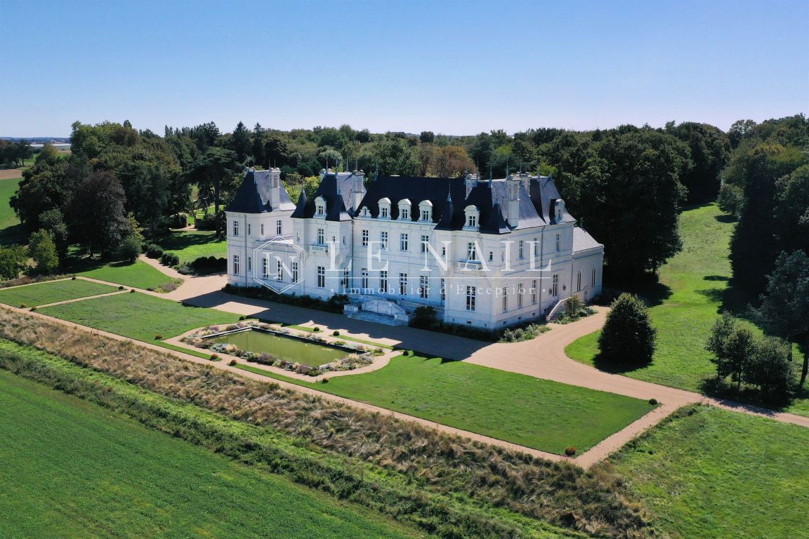 Démonté il y a 30 ans, ce château bordelais est à vendre… en kit de 5 389  pièces - Edition du soir Ouest-France - 24/11/2023