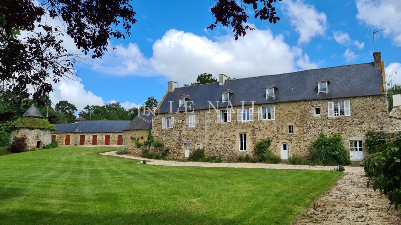 manoir 17 pièces en vente à LAMBALLE (22400) - Plus de details