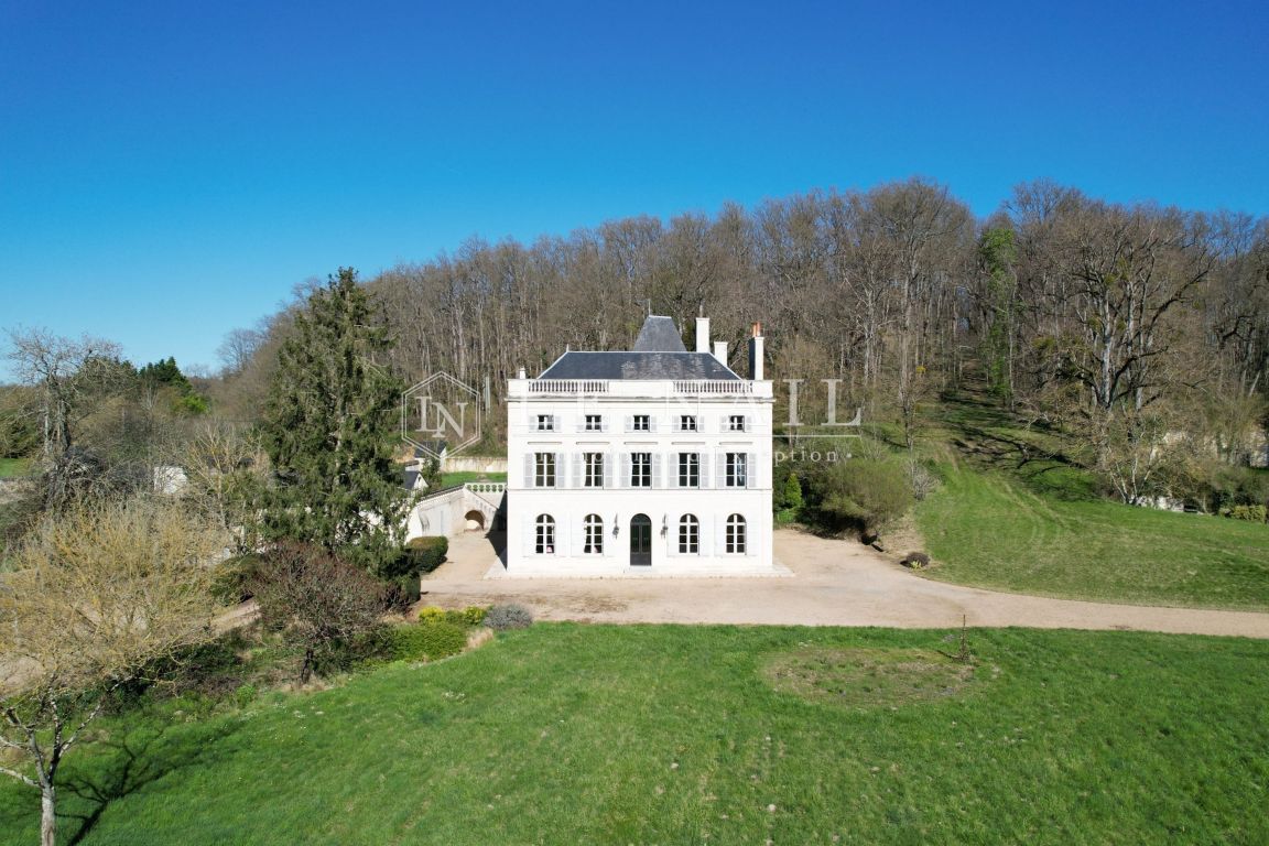 castle 16 rooms for sale on ANGERS (49000) - See details