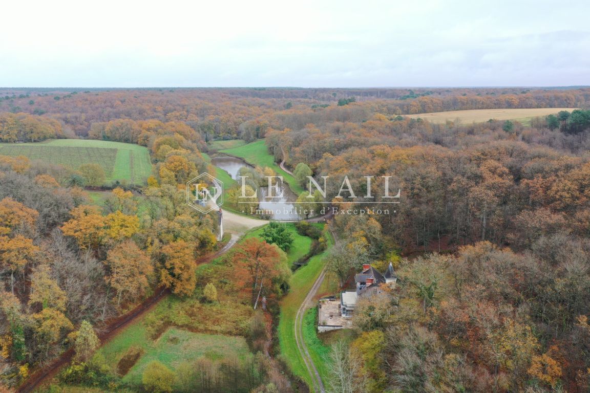 propriété de chasse 15 pièces en vente à CHINON (37500) - Plus de details
